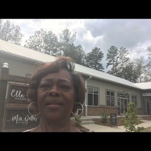 Meet your Posher, Paula